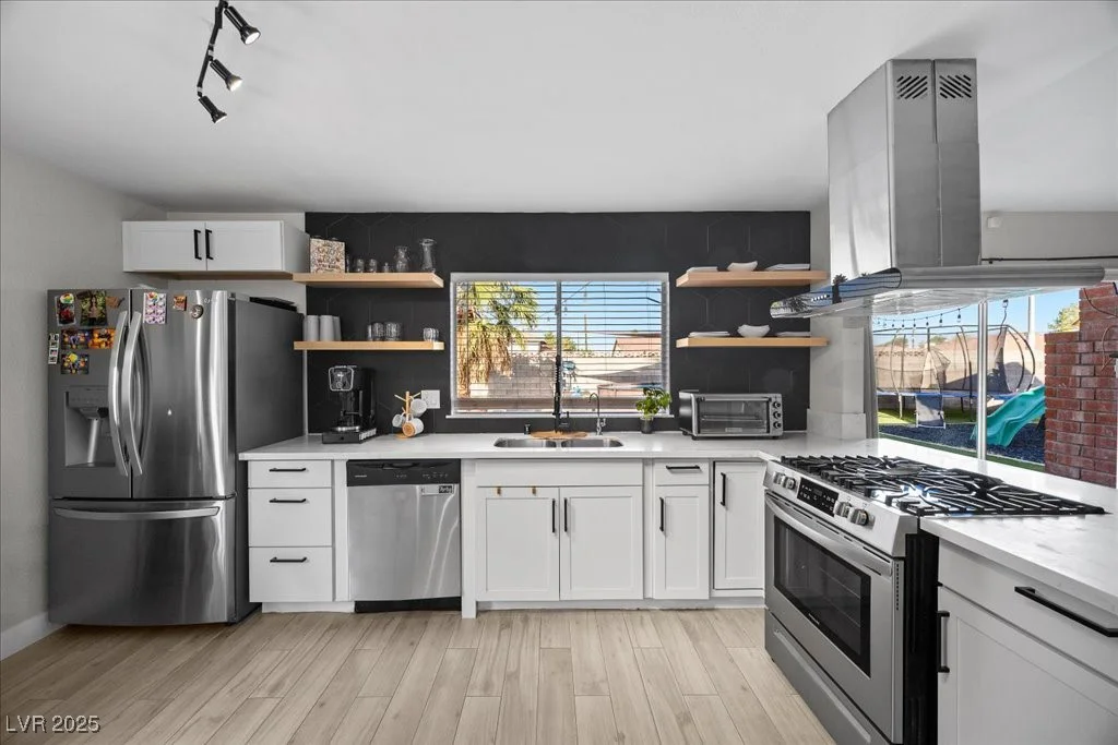 2088 Miner, Las Vegas, NV 89104