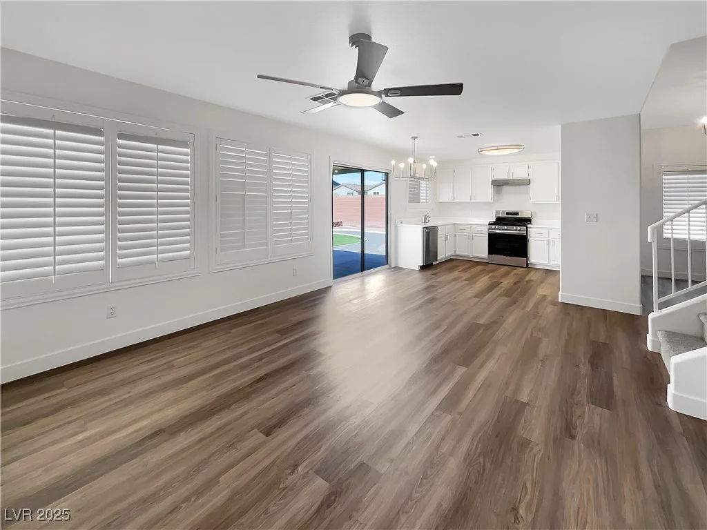 6696 Merced Lake, Las Vegas, NV 89156