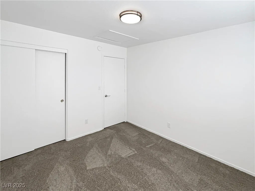 6696 Merced Lake, Las Vegas, NV 89156