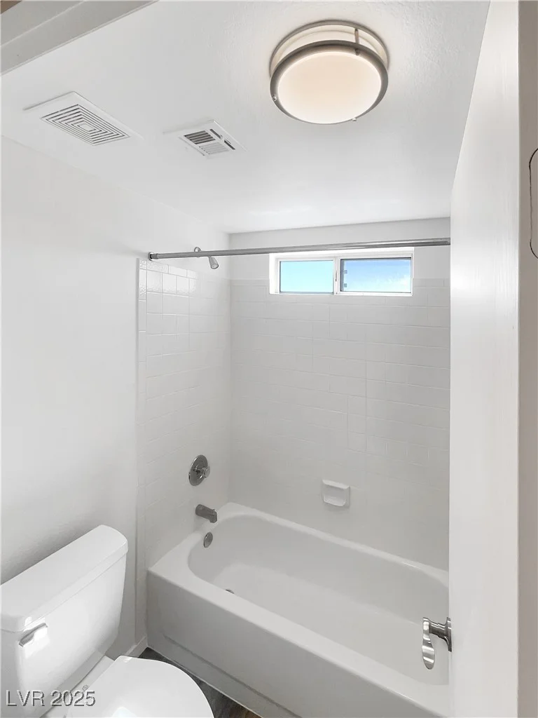 6696 Merced Lake, Las Vegas, NV 89156