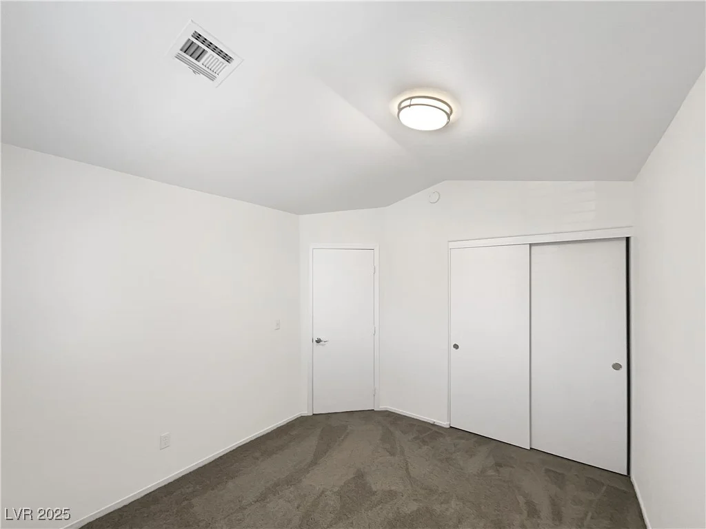 6696 Merced Lake, Las Vegas, NV 89156