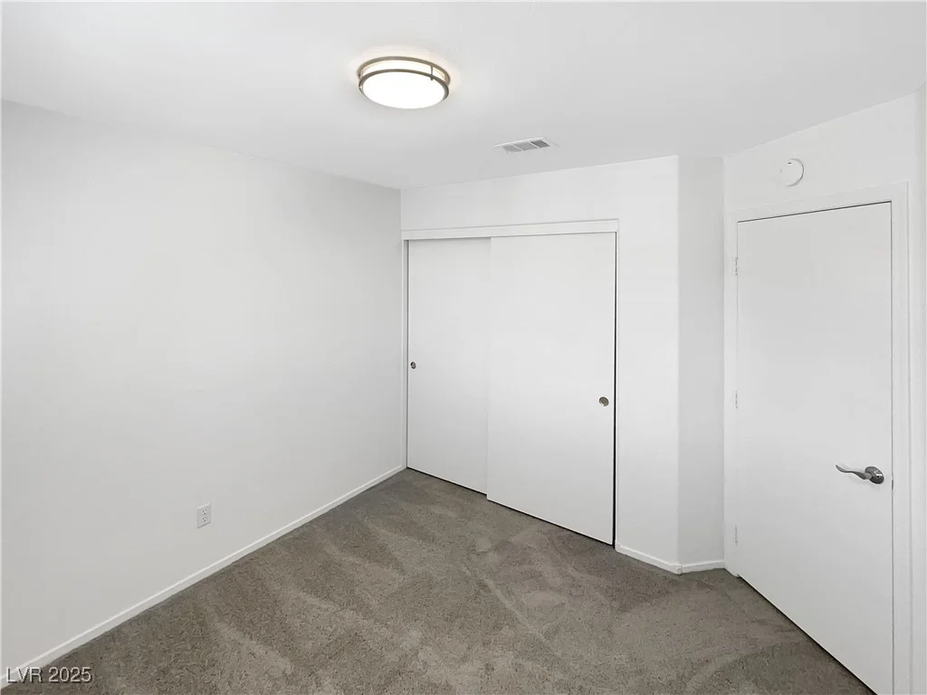 6696 Merced Lake, Las Vegas, NV 89156