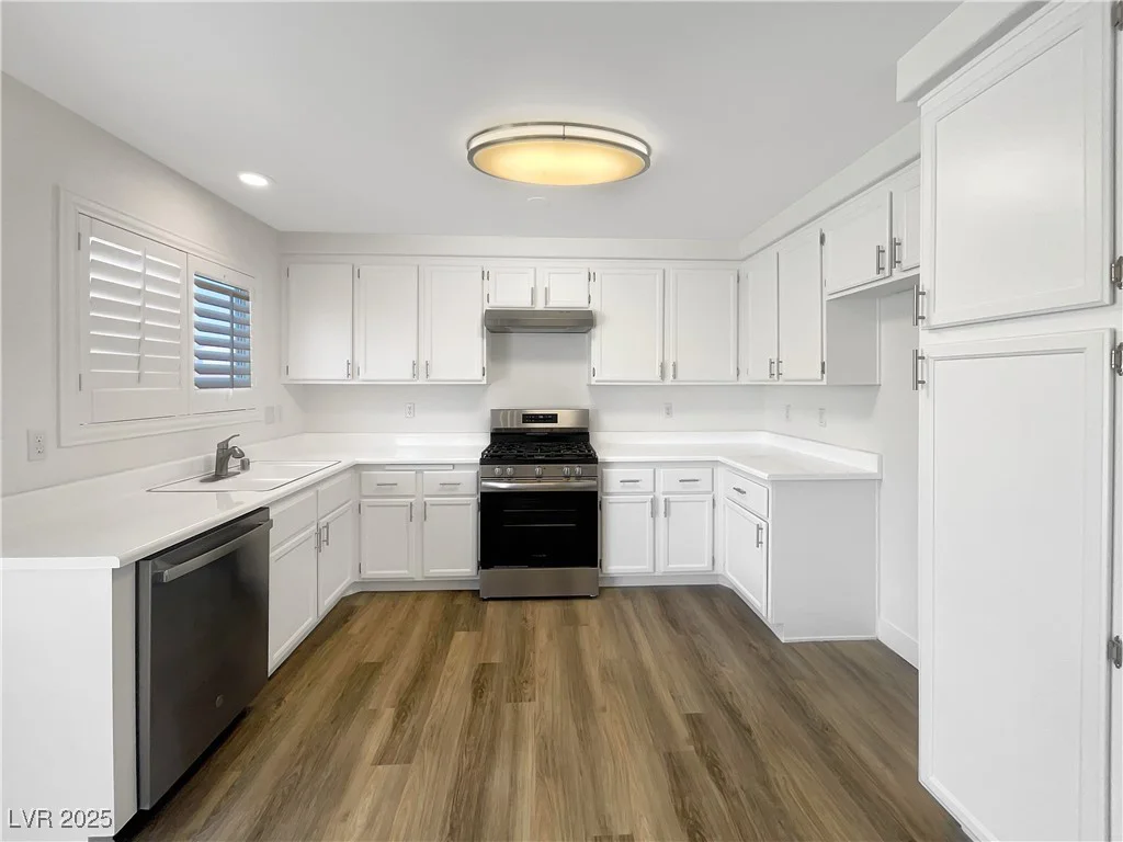 6696 Merced Lake, Las Vegas, NV 89156