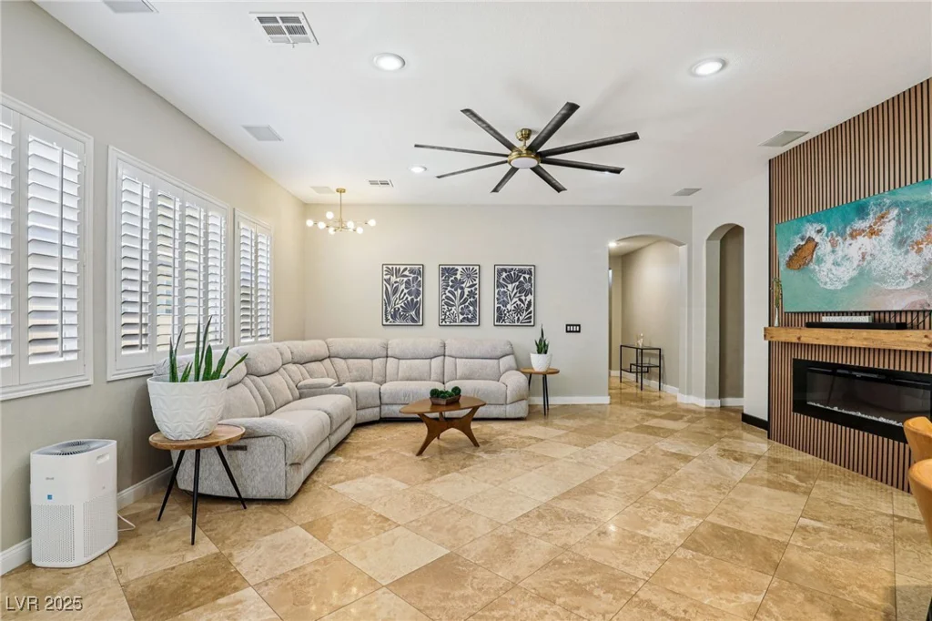 10381 Borah Park, Las Vegas, NV 89178