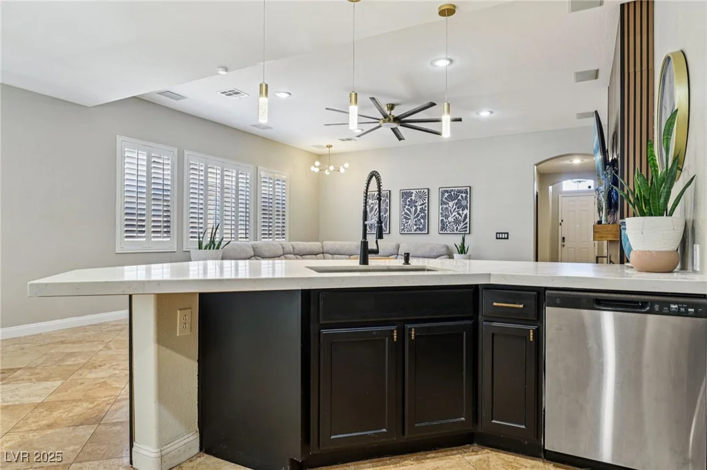 10381 Borah Park, Las Vegas, NV 89178