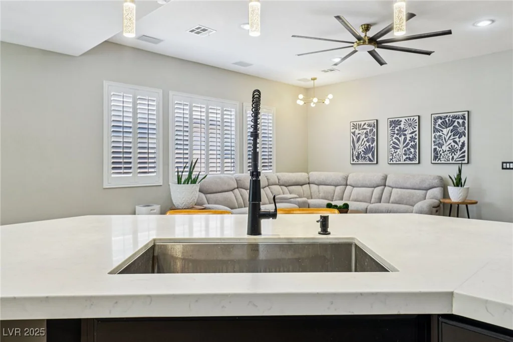 10381 Borah Park, Las Vegas, NV 89178