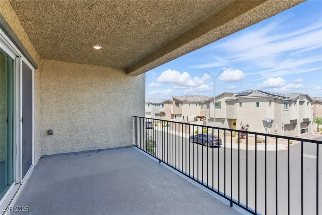 6850 Magenta Moon, North Las Vegas, NV 89086