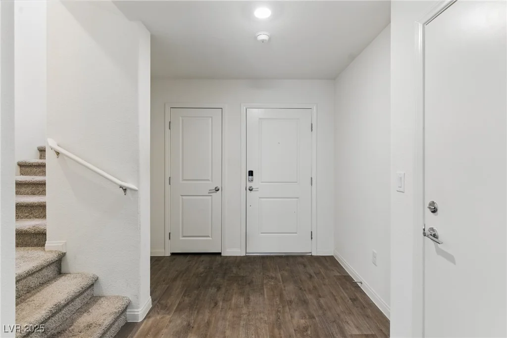 6850 Magenta Moon, North Las Vegas, NV 89086