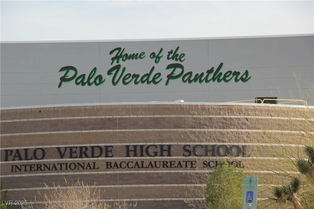 11016 Meadow Leaf, Las Vegas, NV 89144