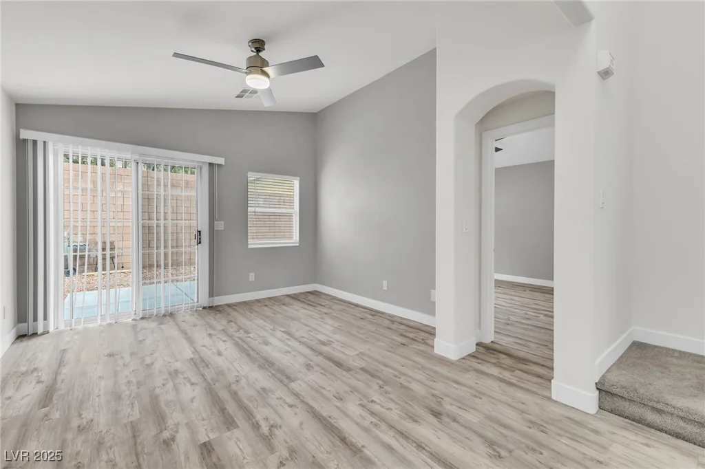 11016 Meadow Leaf, Las Vegas, NV 89144
