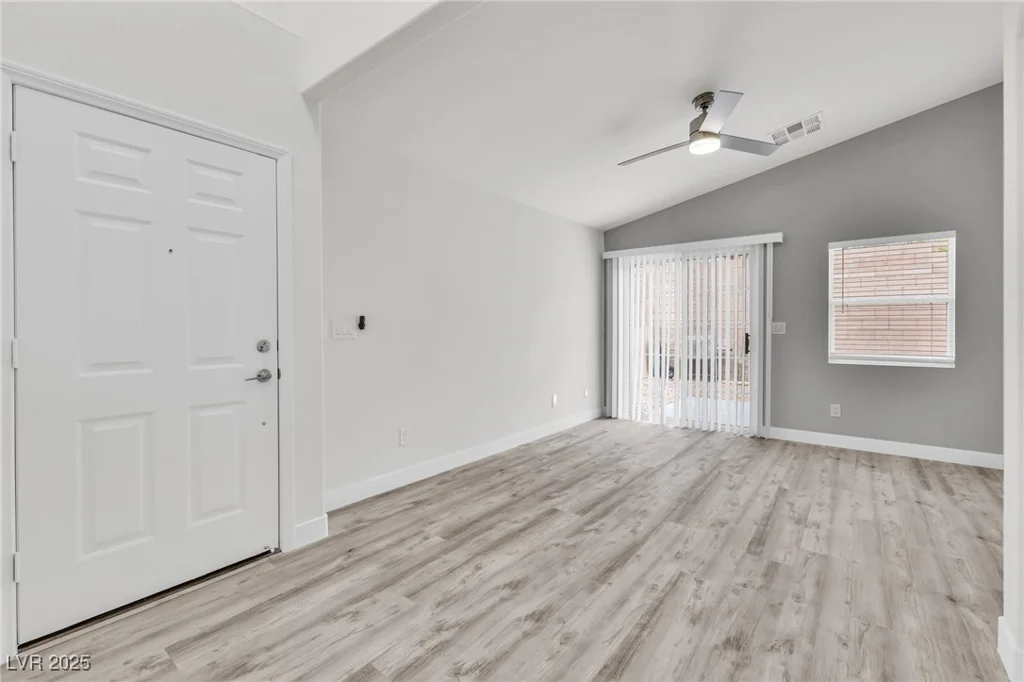 11016 Meadow Leaf, Las Vegas, NV 89144