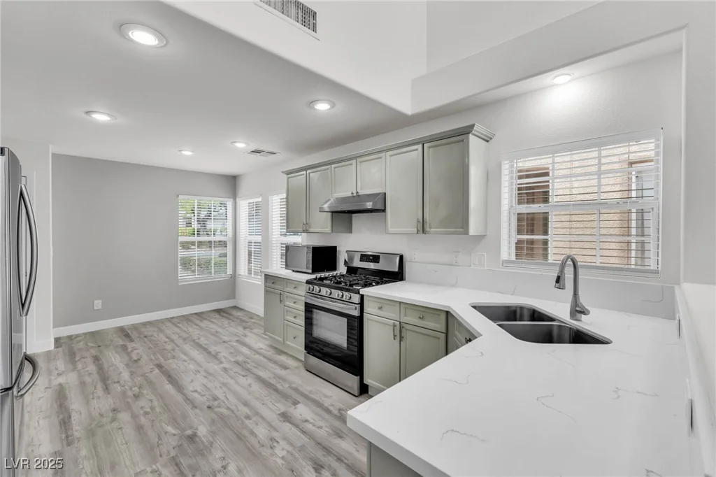 11016 Meadow Leaf, Las Vegas, NV 89144