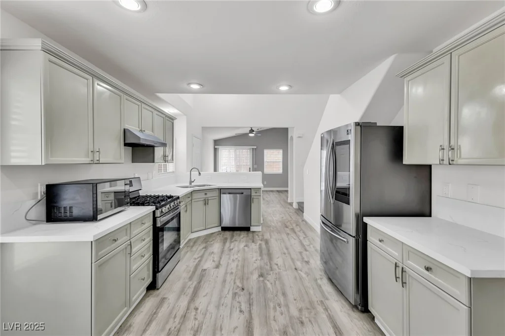 11016 Meadow Leaf, Las Vegas, NV 89144