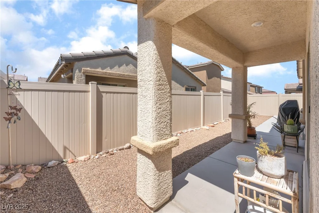 518 Descubir, North Las Vegas, NV 89081