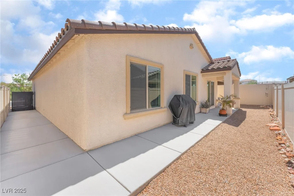 518 Descubir, North Las Vegas, NV 89081