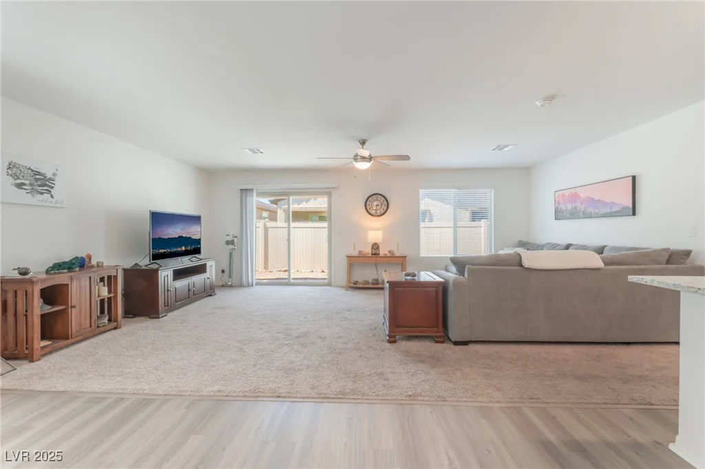 518 Descubir, North Las Vegas, NV 89081
