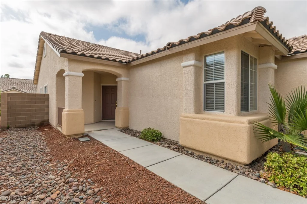 10243 Songsparrow, Las Vegas, NV 89135
