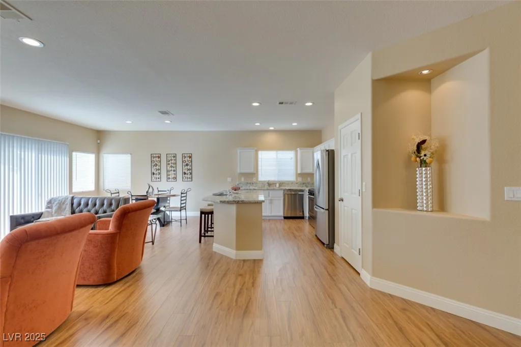 10243 Songsparrow, Las Vegas, NV 89135