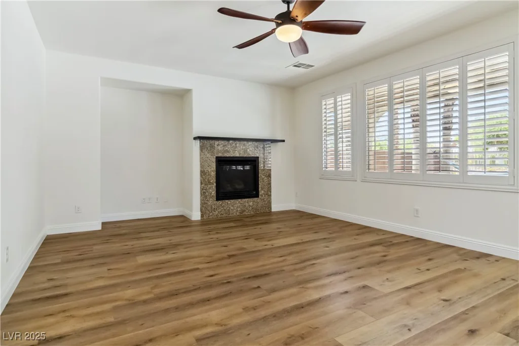 6921 Puetollano, North Las Vegas, NV 89084