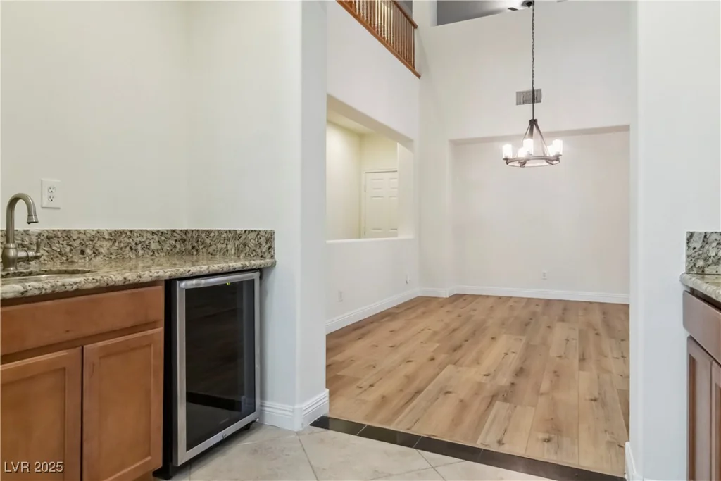 6921 Puetollano, North Las Vegas, NV 89084