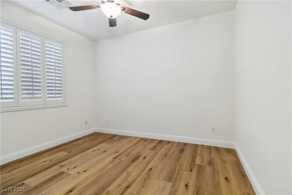 6921 Puetollano, North Las Vegas, NV 89084