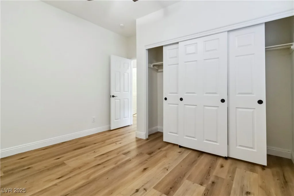 6921 Puetollano, North Las Vegas, NV 89084