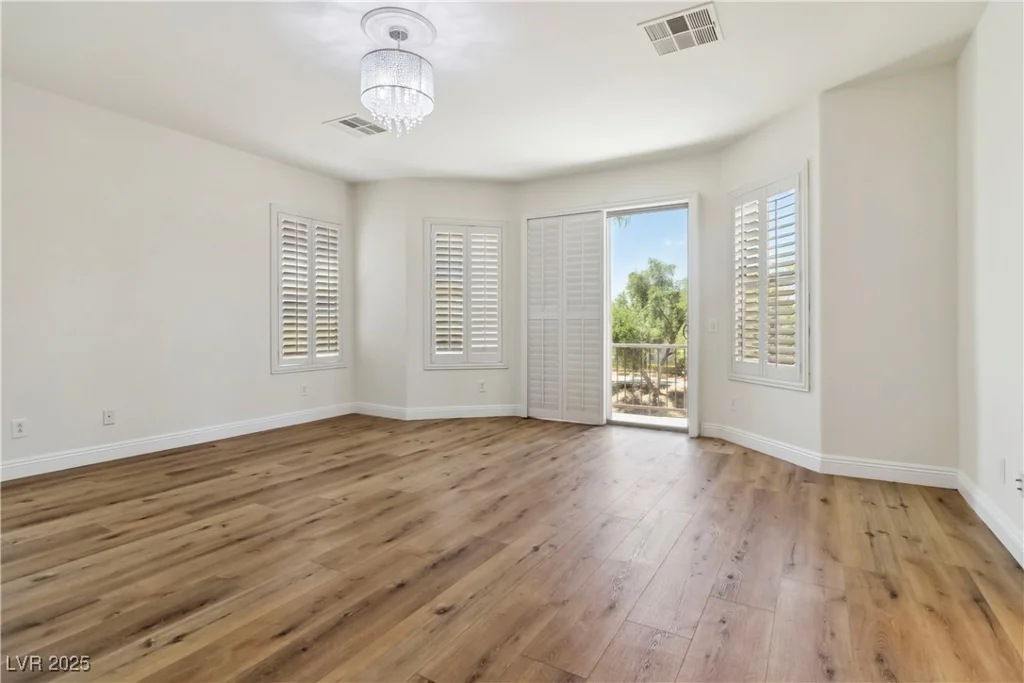6921 Puetollano, North Las Vegas, NV 89084