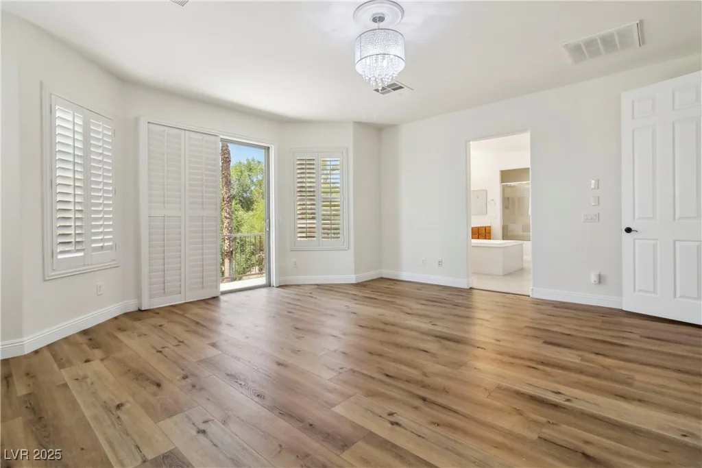 6921 Puetollano, North Las Vegas, NV 89084