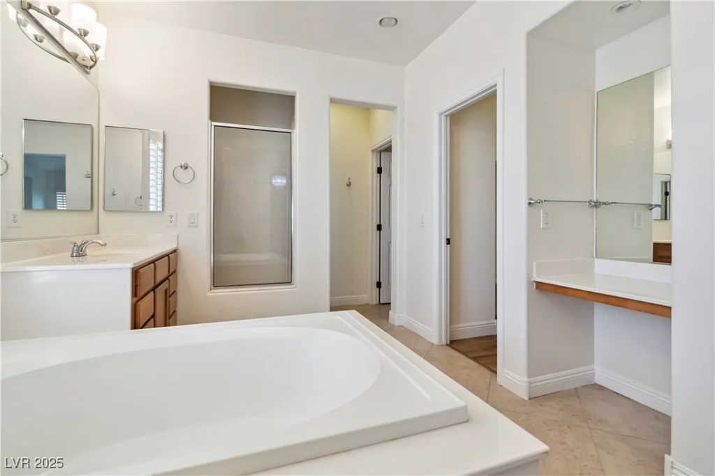 6921 Puetollano, North Las Vegas, NV 89084