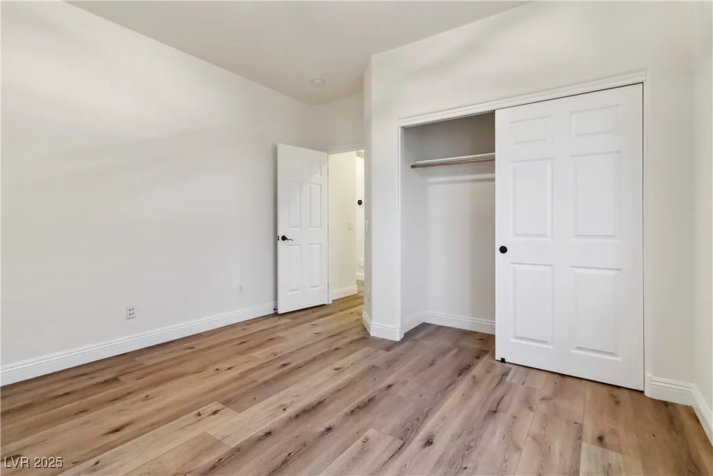 6921 Puetollano, North Las Vegas, NV 89084