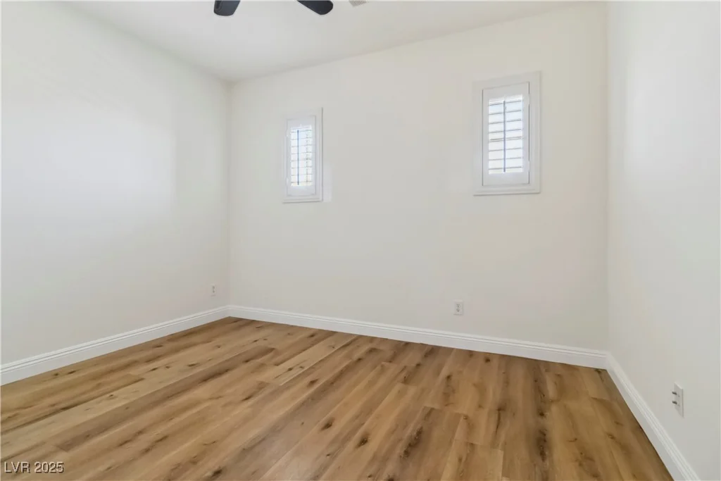 6921 Puetollano, North Las Vegas, NV 89084