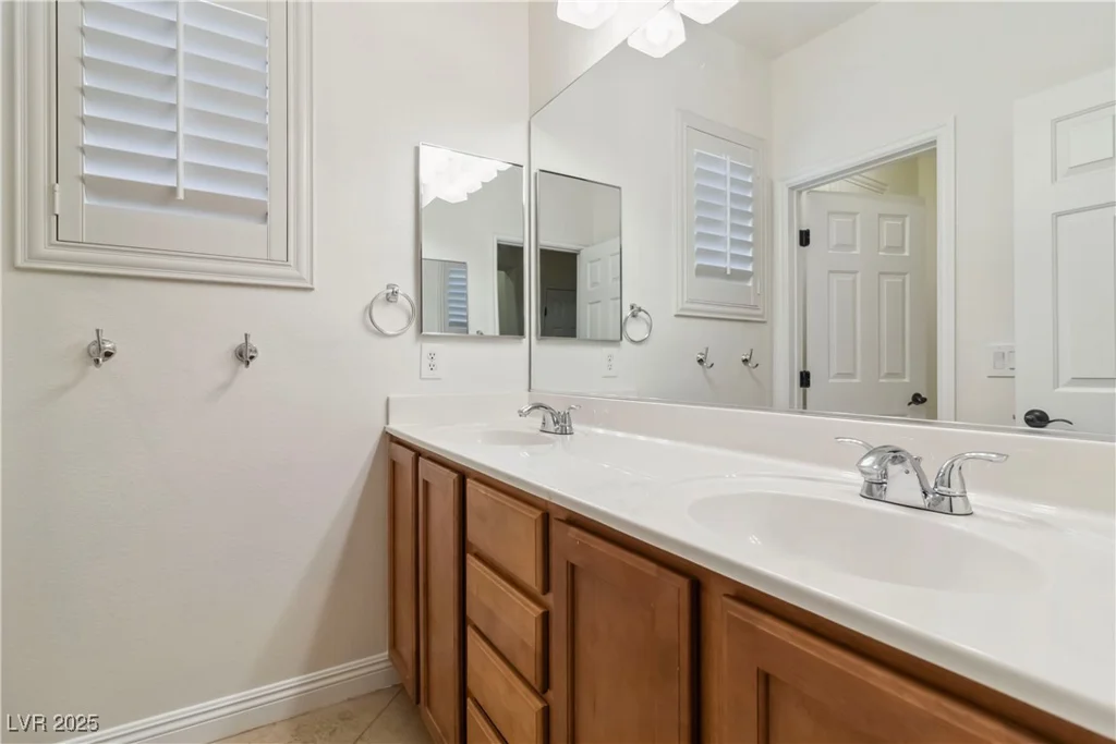 6921 Puetollano, North Las Vegas, NV 89084