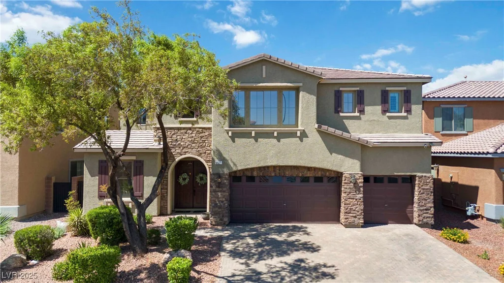 6921 Puetollano, North Las Vegas, NV 89084