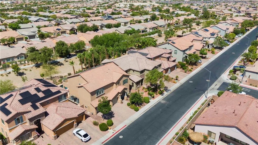 6921 Puetollano, North Las Vegas, NV 89084