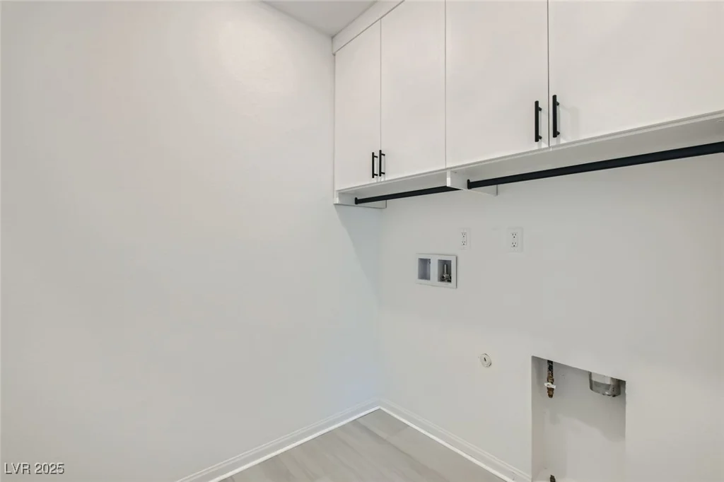 5804 Gossamer Stone, Las Vegas, NV 89141