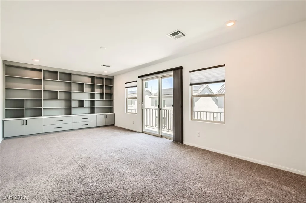 5804 Gossamer Stone, Las Vegas, NV 89141