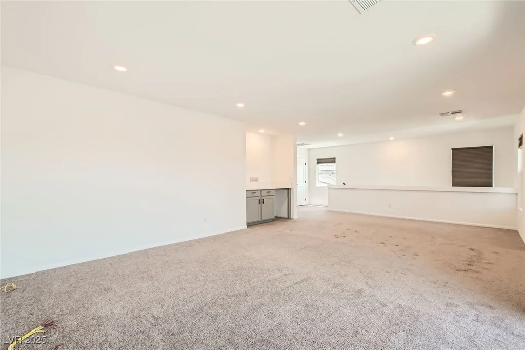 5804 Gossamer Stone, Las Vegas, NV 89141