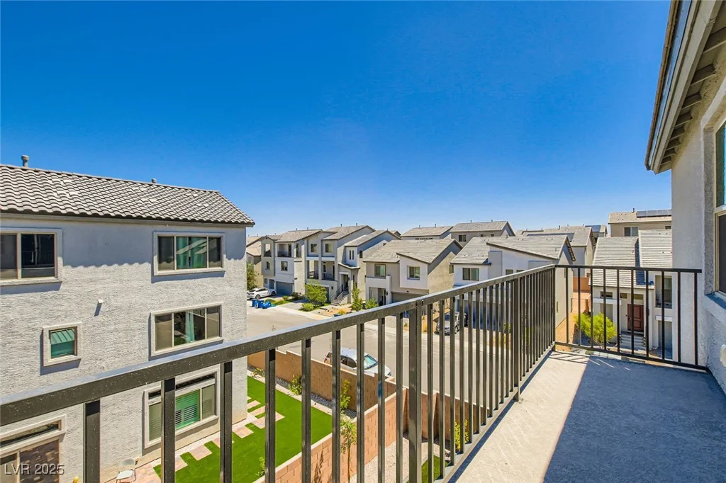 5804 Gossamer Stone, Las Vegas, NV 89141