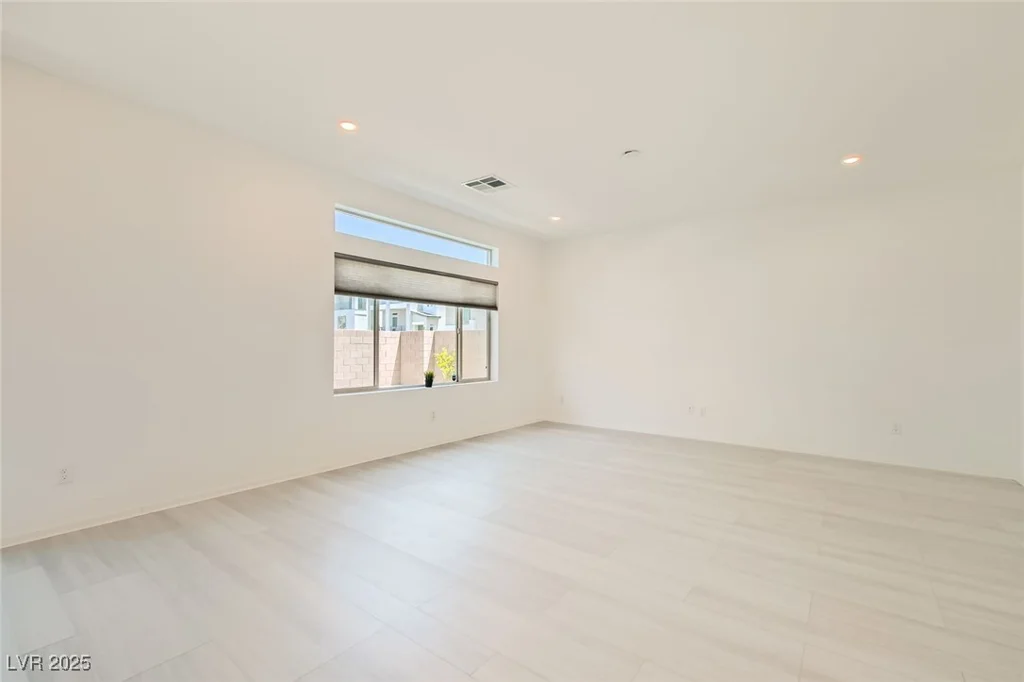 5804 Gossamer Stone, Las Vegas, NV 89141
