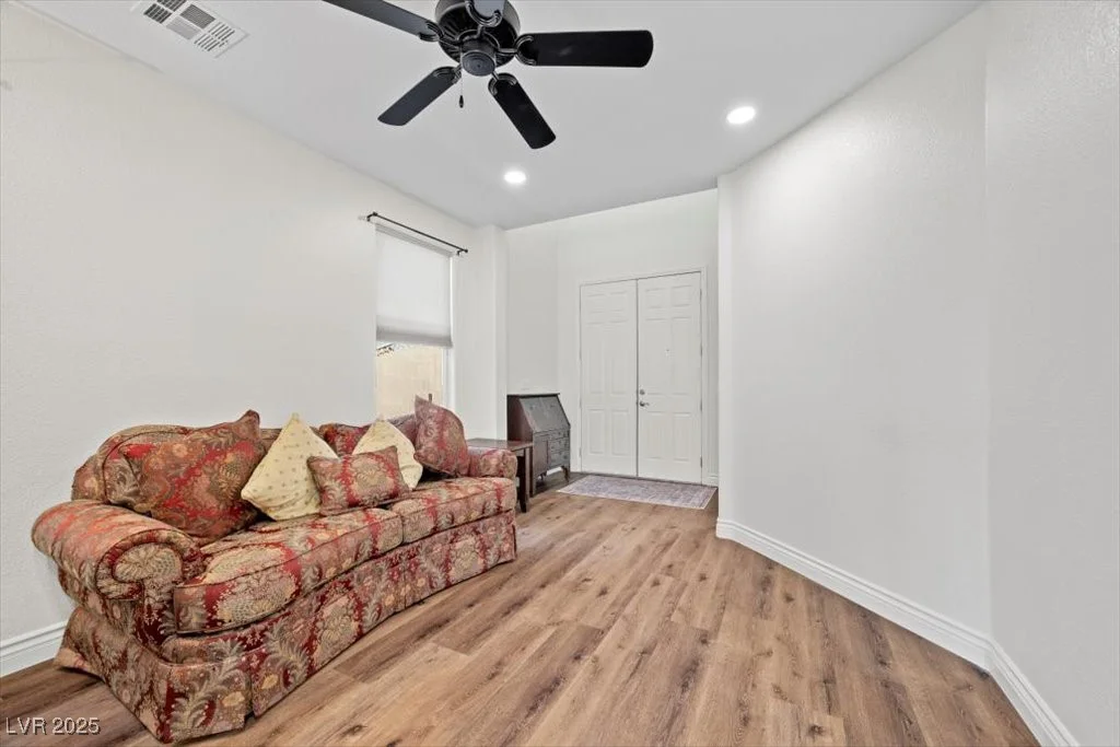 249 Cinnamon Ridge, Henderson, NV 89015