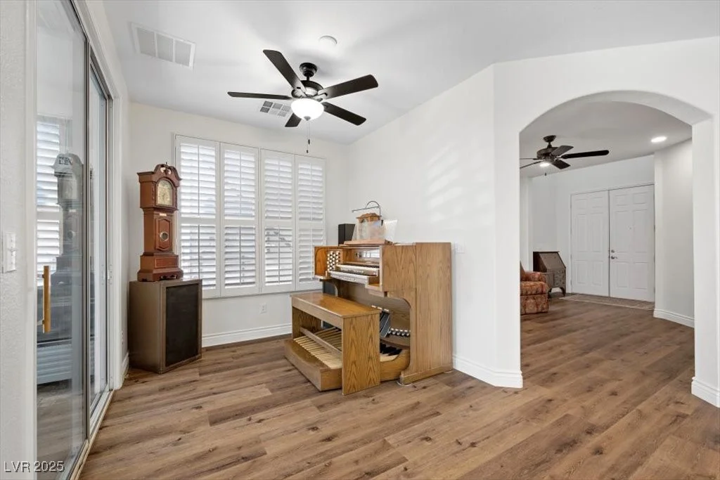 249 Cinnamon Ridge, Henderson, NV 89015