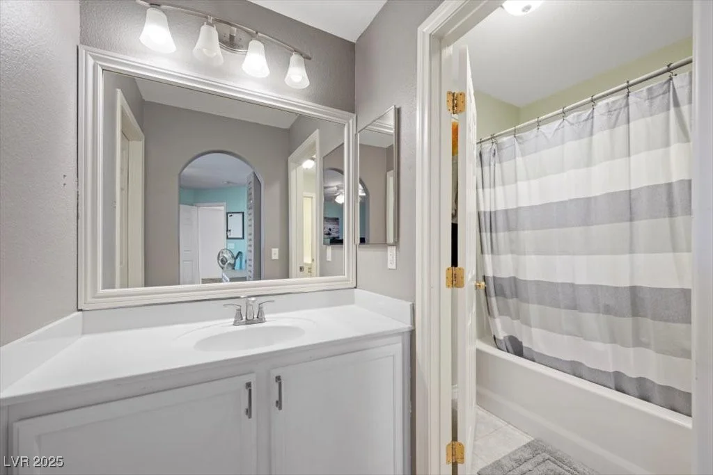 249 Cinnamon Ridge, Henderson, NV 89015