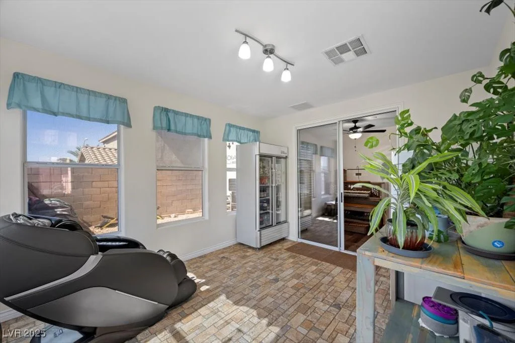 249 Cinnamon Ridge, Henderson, NV 89015