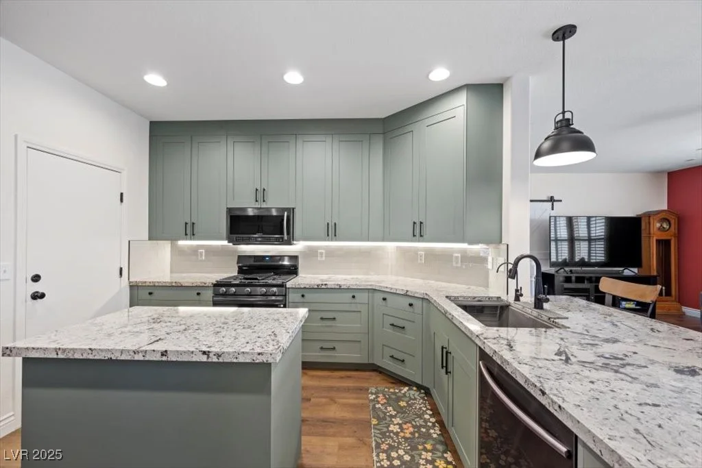 249 Cinnamon Ridge, Henderson, NV 89015