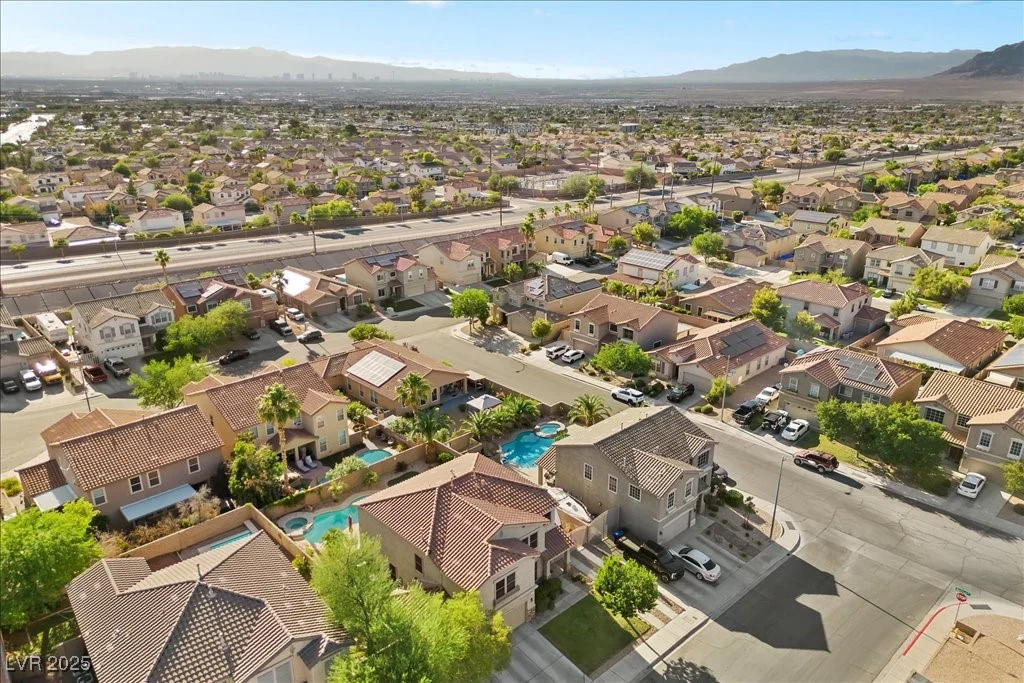 249 Cinnamon Ridge, Henderson, NV 89015