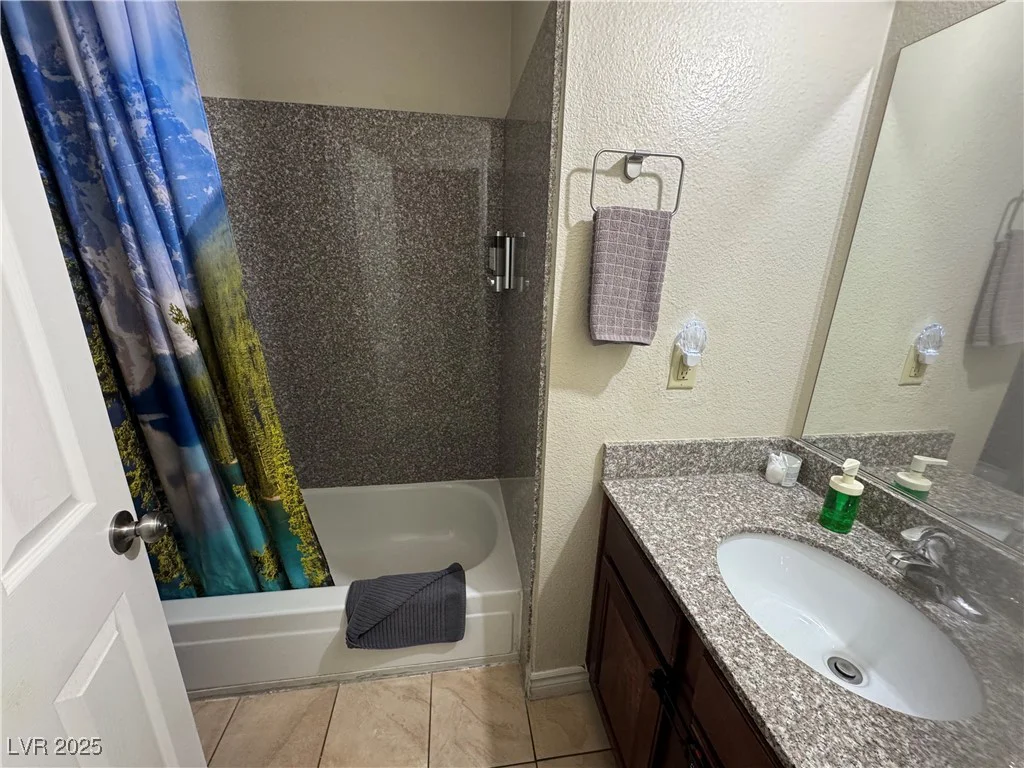 5499 Indian River, Las Vegas, NV 89103