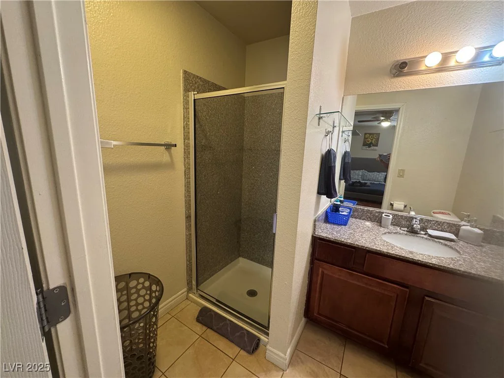 5499 Indian River, Las Vegas, NV 89103