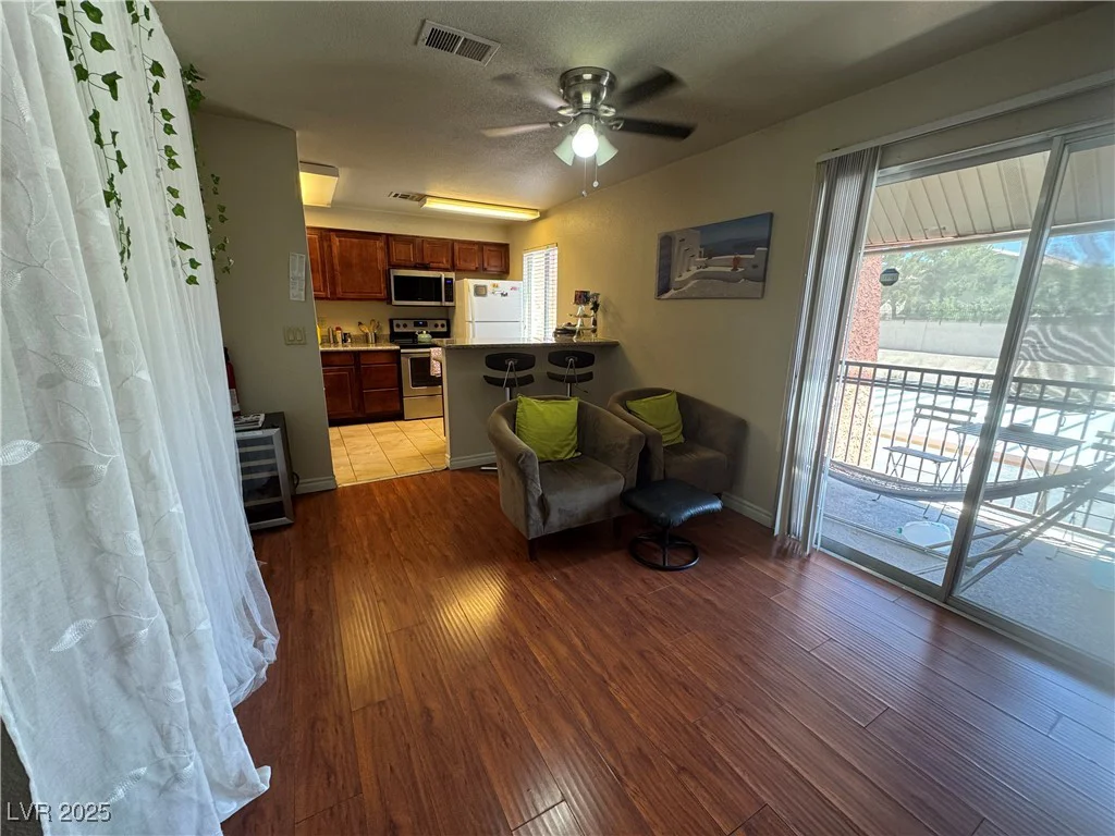 5499 Indian River, Las Vegas, NV 89103