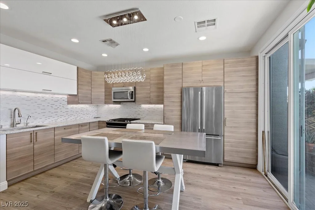 694 Value Ridge, Henderson, NV 89012