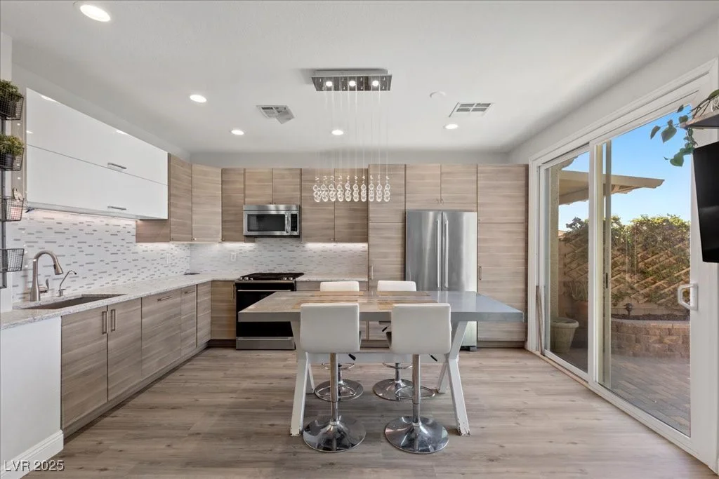 694 Value Ridge, Henderson, NV 89012